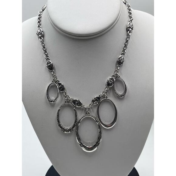 Brighton‎ SWINGING SIXTIES Silver
Tone Ovals Chunky Statement
Necklace - Picture 2 of 11